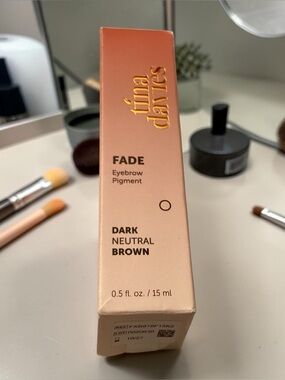Tina Davies FADE Eyebrow Pigment in DARK NEUTRAL BROWN.